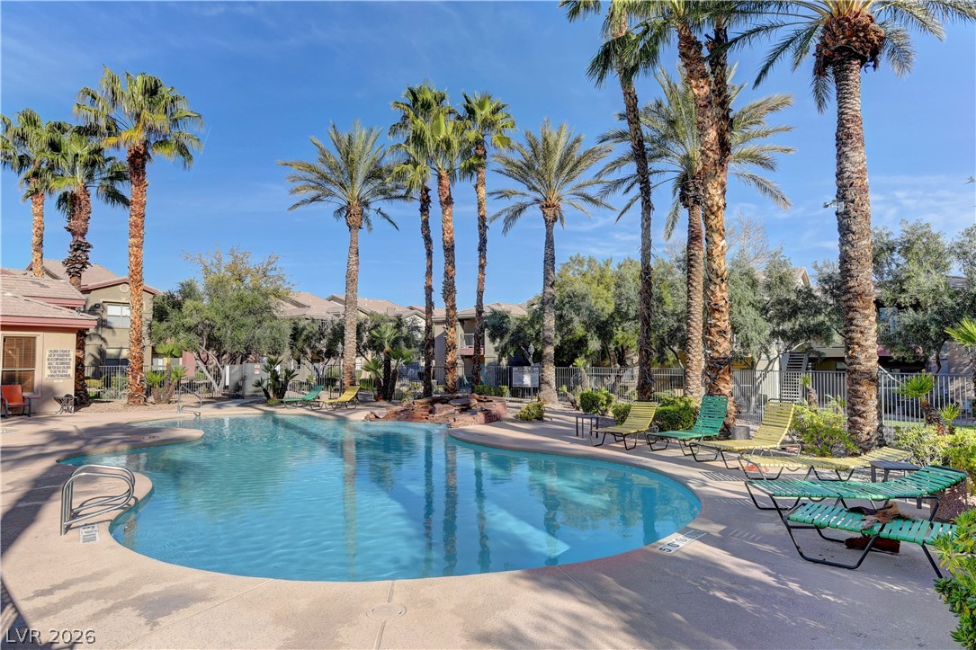 8000 W Badura Avenue 1072