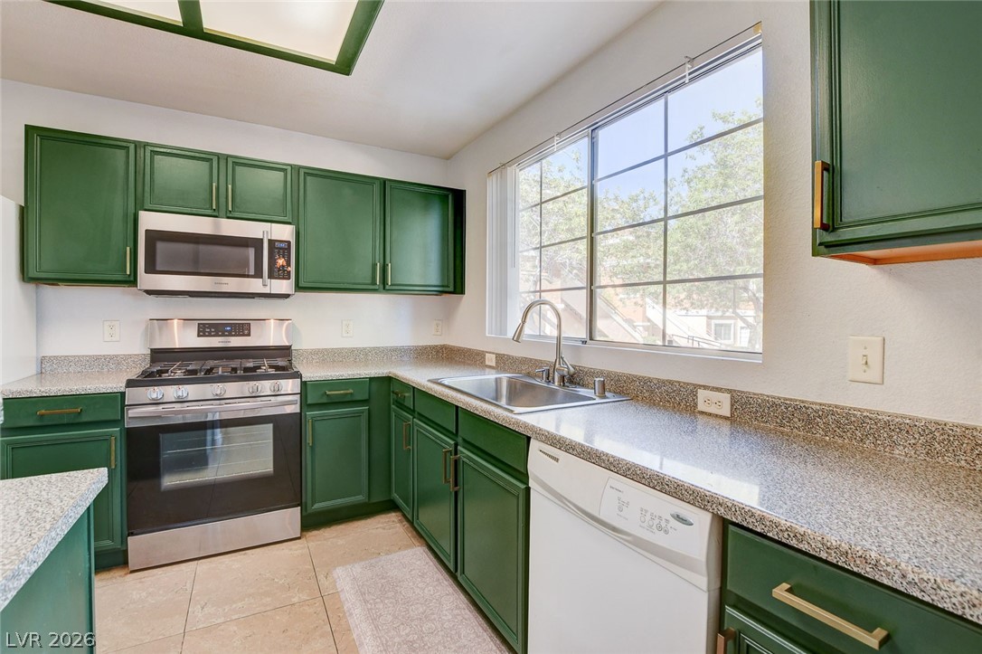 830 Carnegie Street 1613