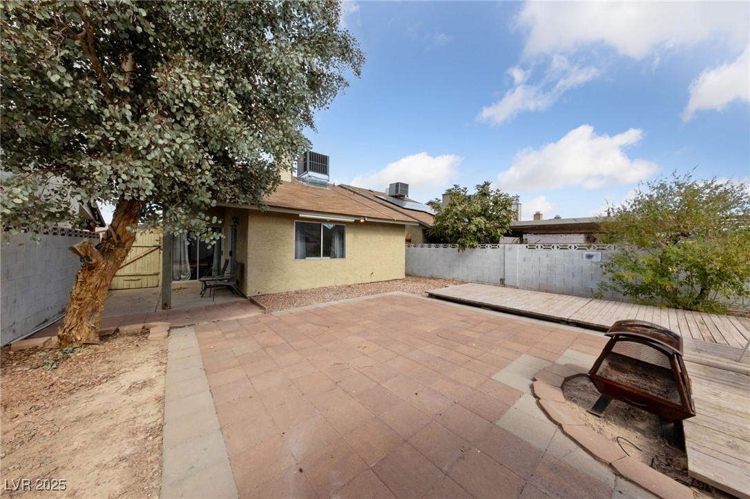 504 Crony Avenue, Henderson, Nevada image 17