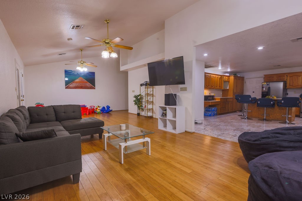 4877 Patterson Avenue