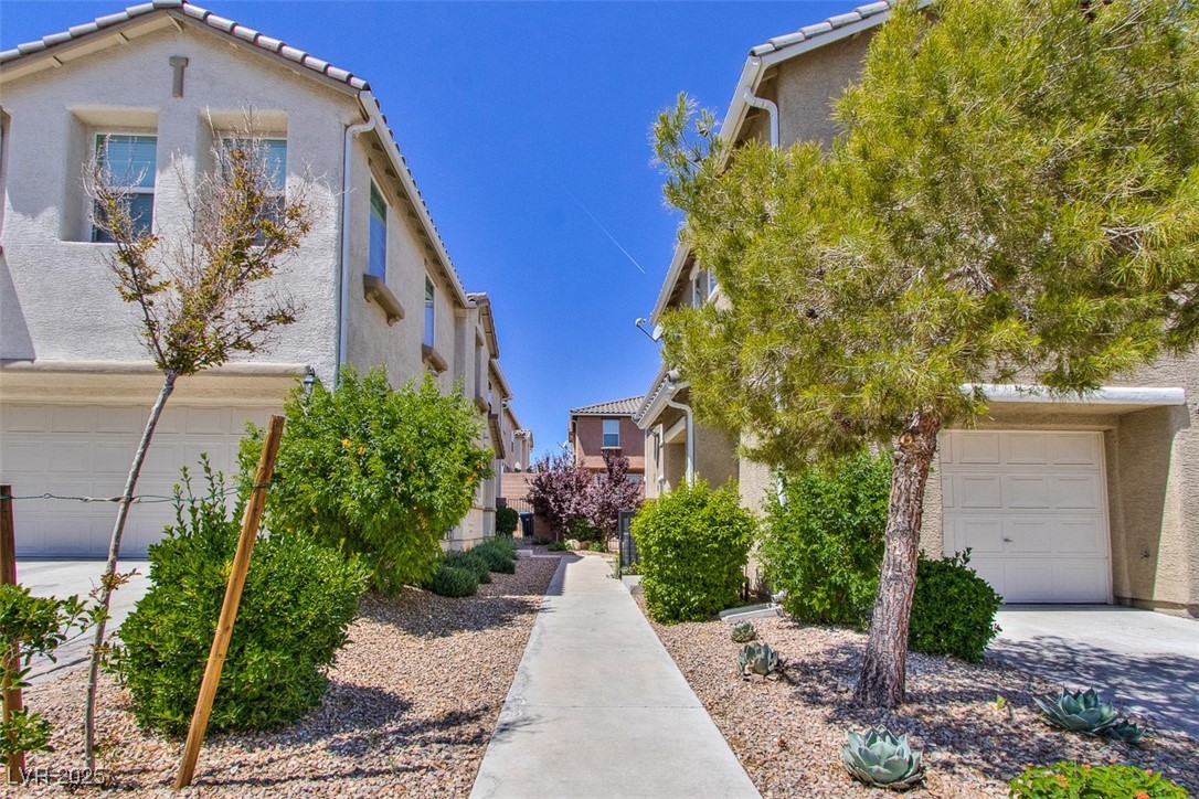 23 Hudson Canyon Street 3