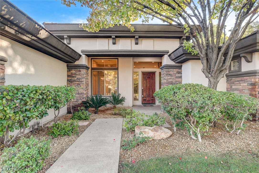 5 Karsten Creek Court