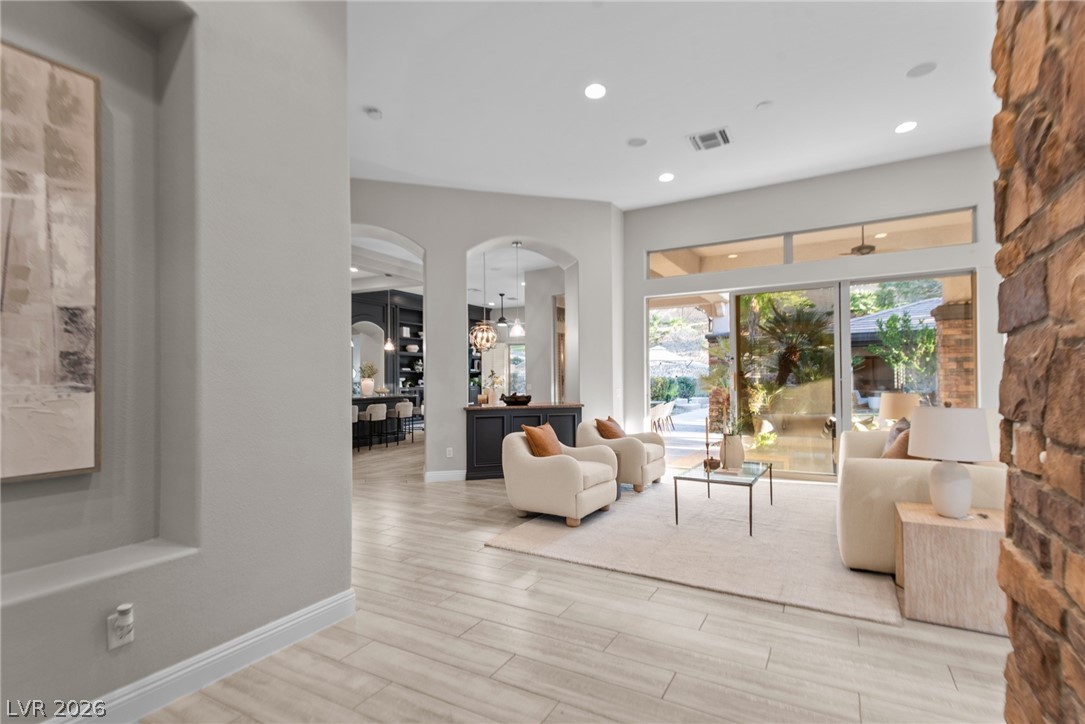 5 Karsten Creek Court