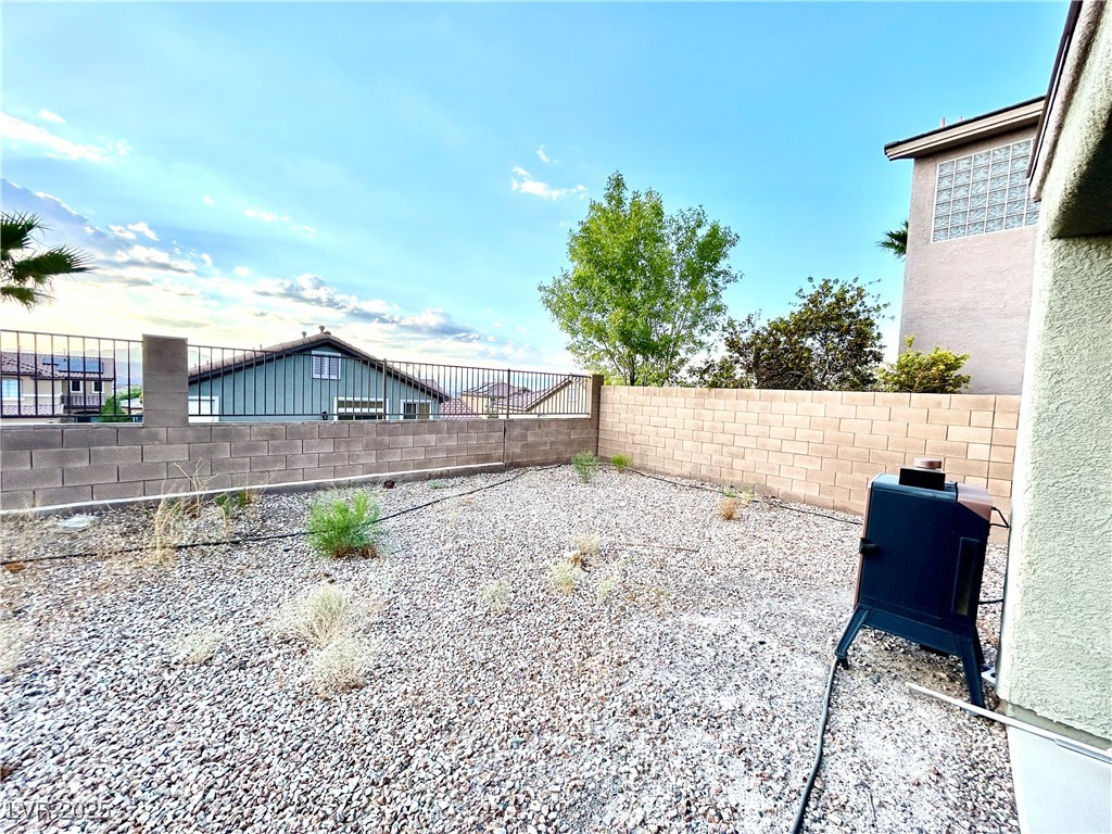 2749 Invermark Street, Henderson, Nevada image 11