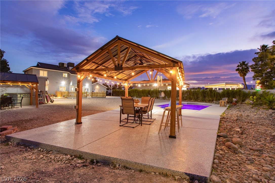 4702 Steeplechase Avenue