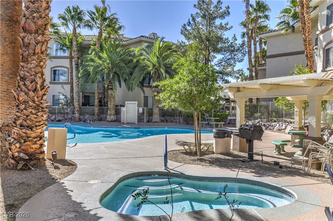 7119 S Durango Drive 207