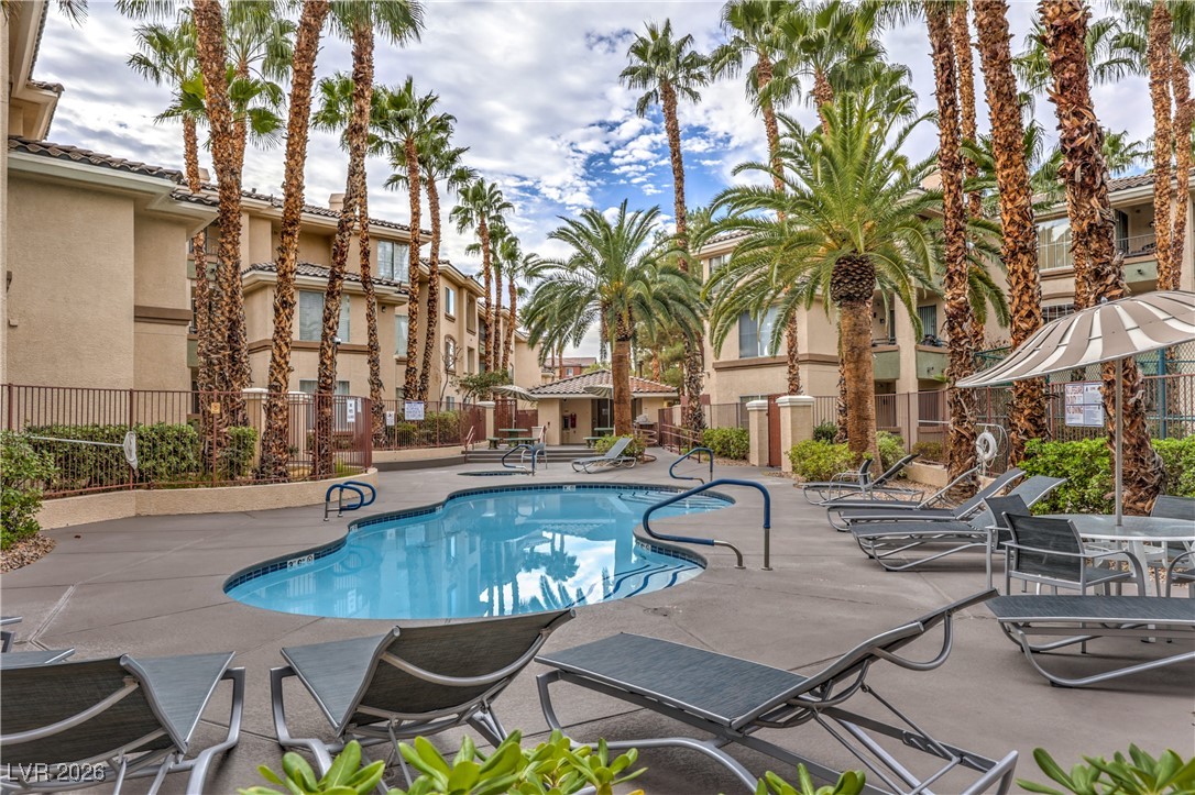 7119 S Durango Drive 207