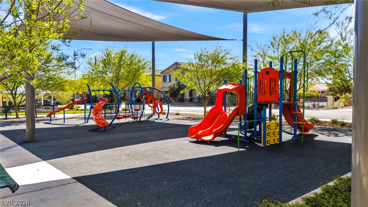 4817 Royal Magnolia Street