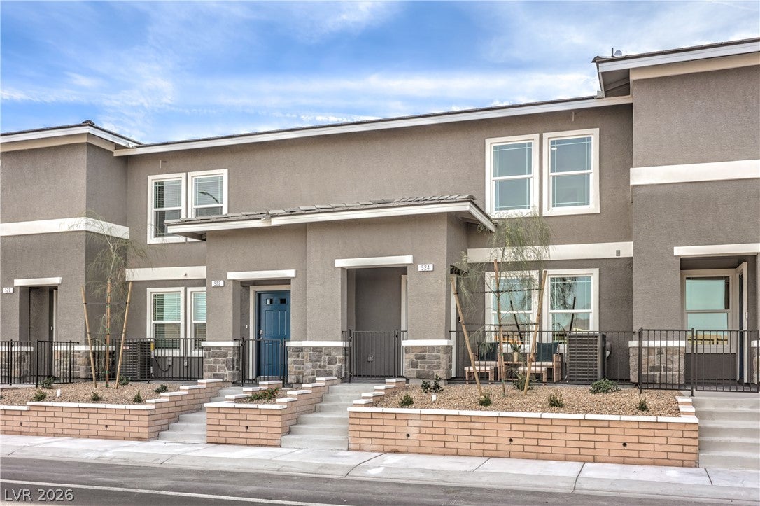 906 Pink Sugarbird Street