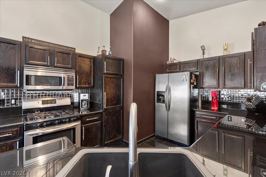 6252 Ordaz Avenue 101