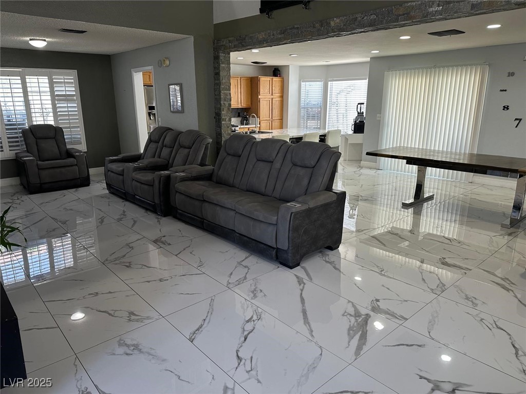 6208 Mandarin Drive