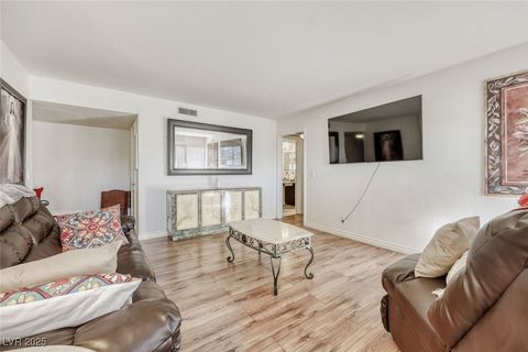 Tiny photo for 2807 Geary Place #2501, Las Vegas, NV 89109 (MLS # 2742221)