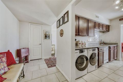 Tiny photo for 2807 Geary Place #2501, Las Vegas, NV 89109 (MLS # 2742221)