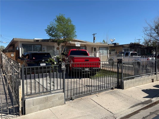 3616 GLENDALE AVE, NORTH LAS VEGAS, NV 89030 - Image dfd602d8e09c50a394f19201466d1b2a/3625478920