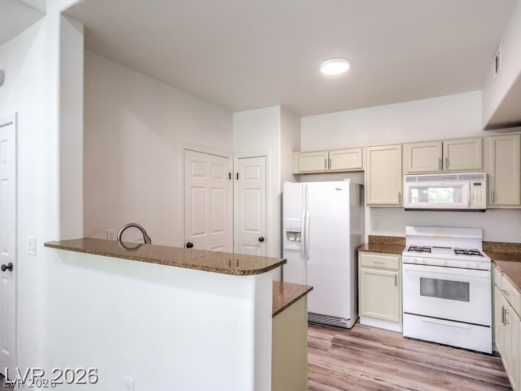 10001 Peace Way 2272