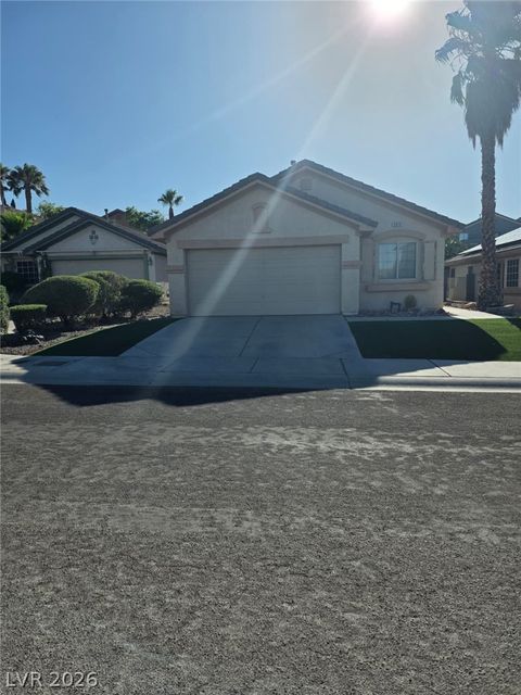 Homes For Sale - 3913 Hampton Grove Court<br/> Las Vegas, NV 89129