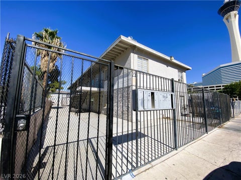 Condo For Rent - 230 W Boston Avenue #7<br/> Las Vegas, NV 89102