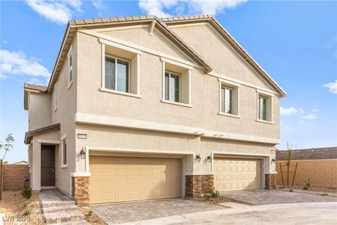 Townhouse For Rent - 10140 Gabby Glen Street<br/> Clark County, Las Vegas, NV 89183