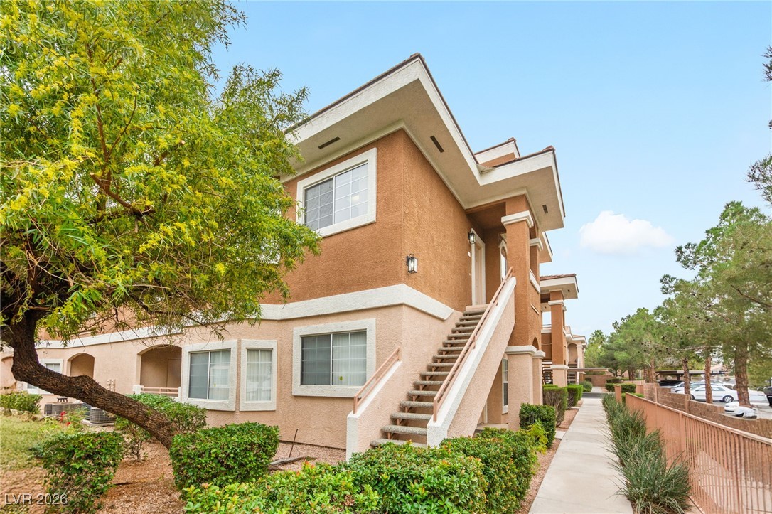 830 Carnegie Street 623