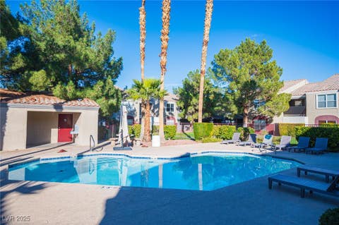 Condo For Sale - 5055 W Hacienda Avenue #1101<br/> Las Vegas, NV 89118