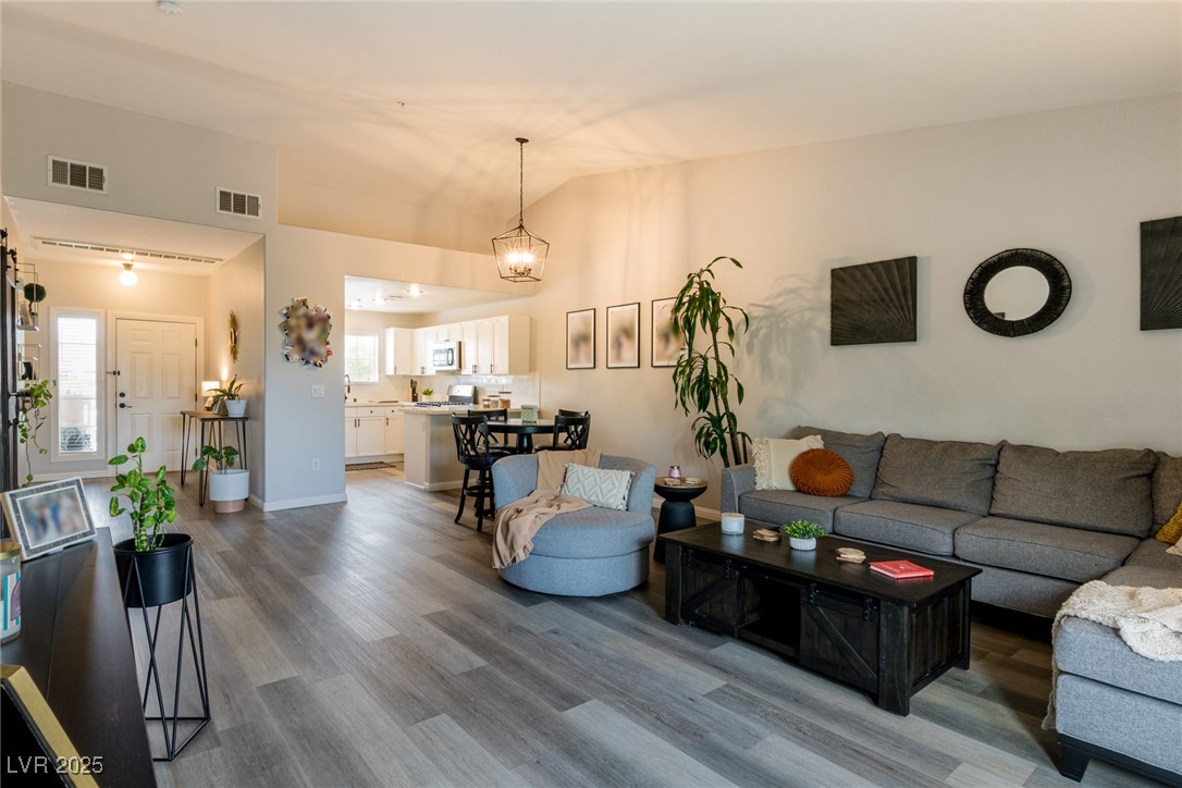 10500 Pine Pointe Avenue #206, Las Vegas, Nevada image 4