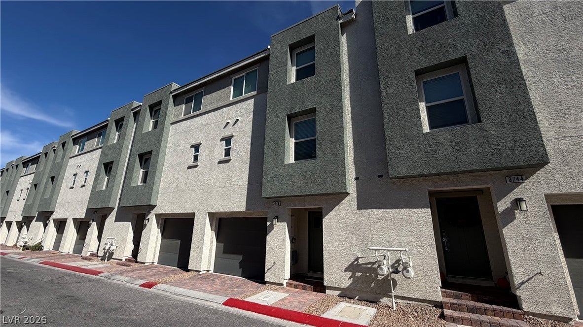 3748 Enchanted Sky Street