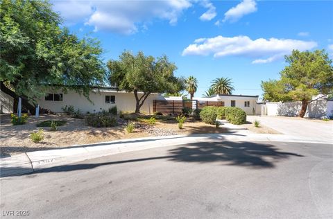 Photo of 3397 Chikasaw Way, Las Vegas, NV 89169 (MLS # 2725623)