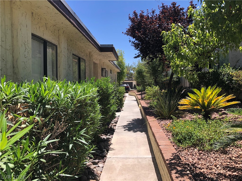 3066 Conquista Court