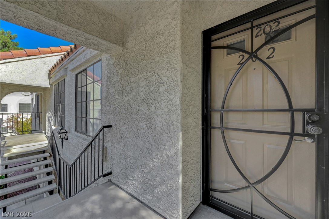 4730 Nara Vista Way 202