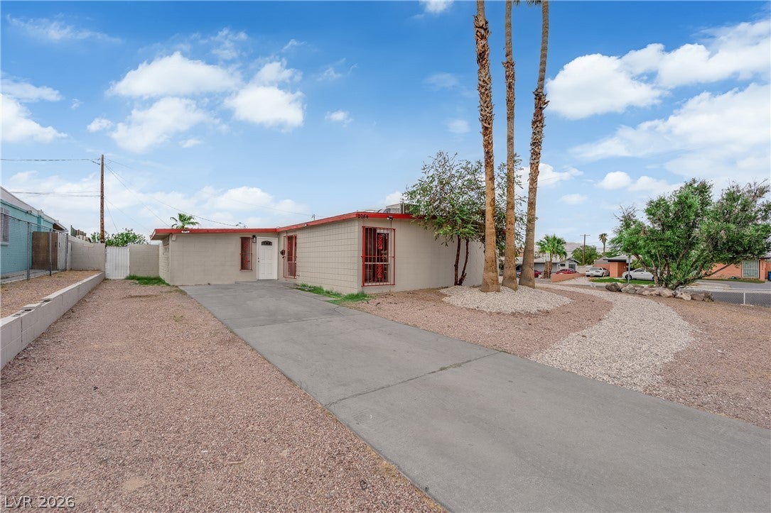 2084 Palma Vista Avenue
