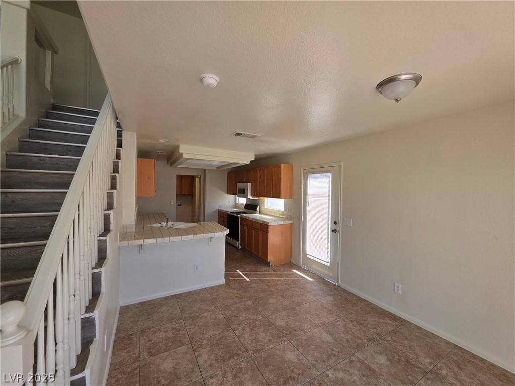 8829 CORNWALL GLEN Avenue