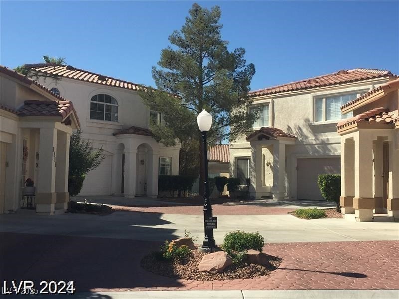 8829 Cornwall Glen Avenue, Las Vegas, Nevada image 3