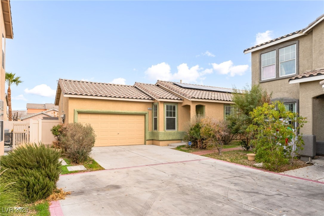 2520 Bottle Palm Court