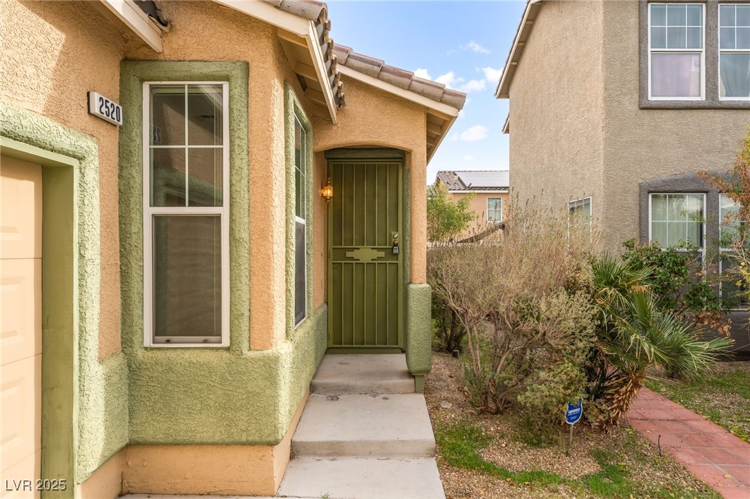 2520 Bottle Palm Court