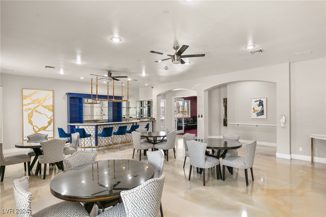 Las Vegas, Nevada 89149, United States, 14 Bedrooms Bedrooms, ,17 BathroomsBathrooms,Residential,Active,47823