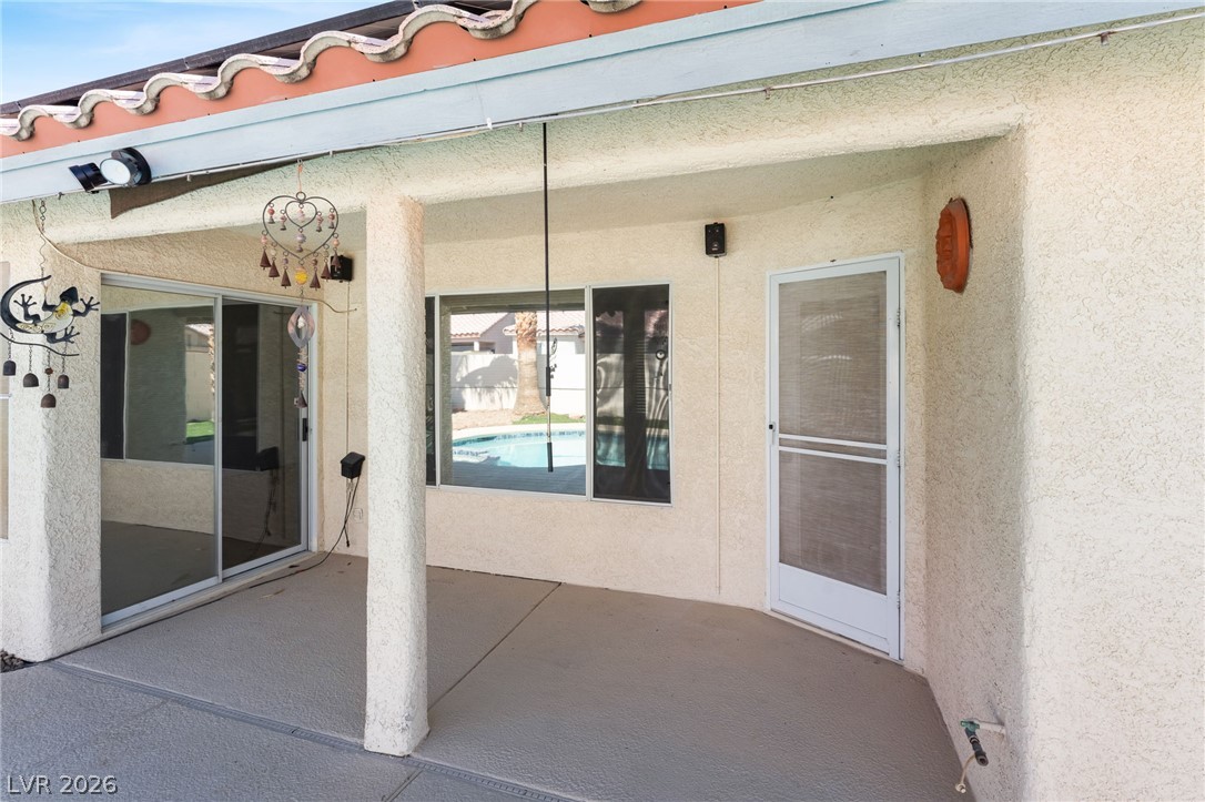4921 Country Breeze Ct Court