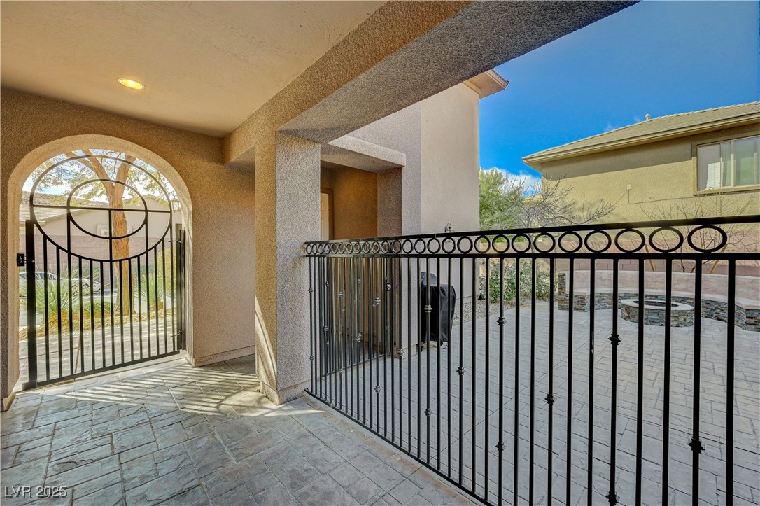 2124 Pont National Drive, Henderson, Nevada image 21