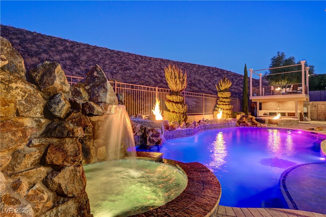2124 Pont National Drive, Henderson, Nevada image 3