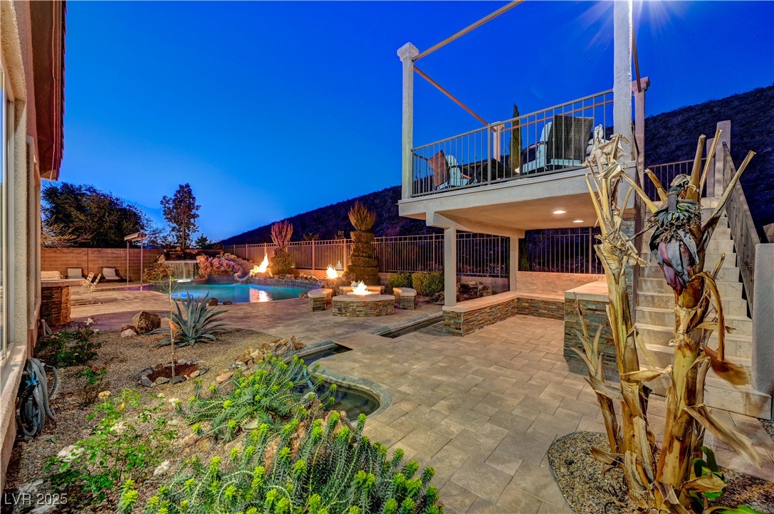 2124 Pont National Drive, Henderson, Nevada image 12