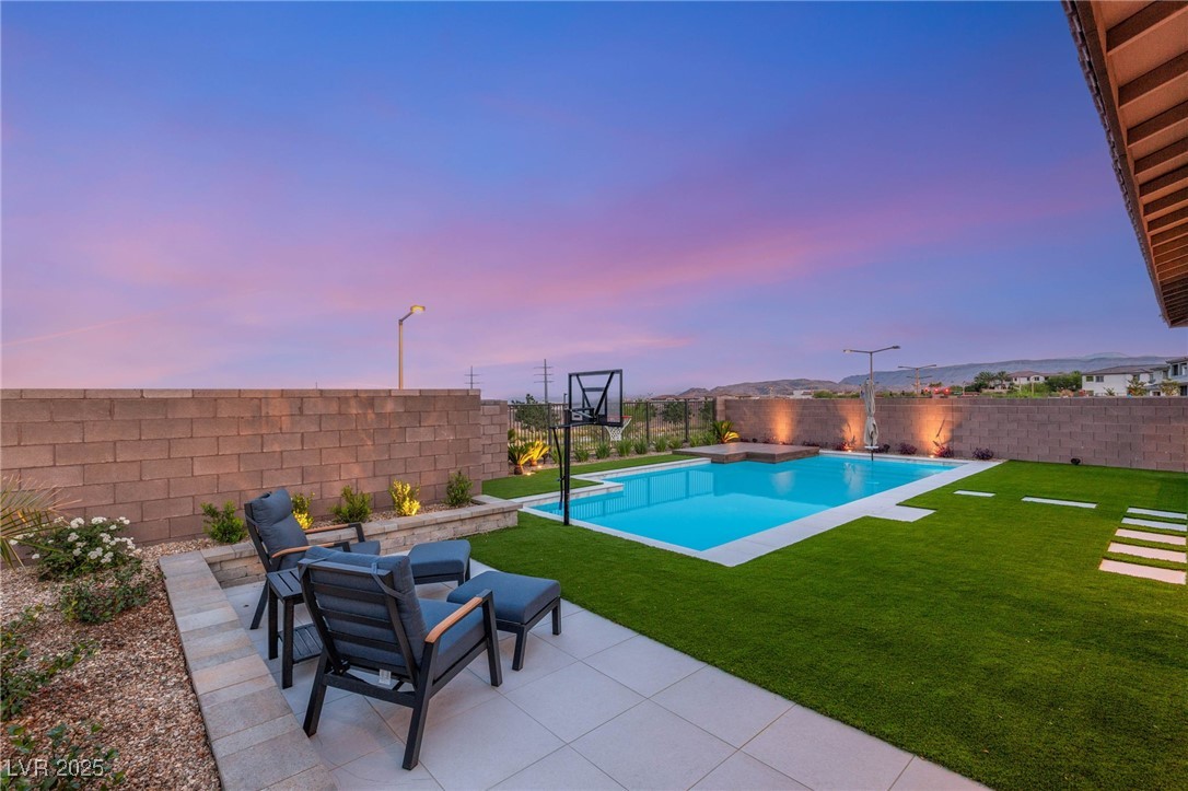 Properties 2 186 Vista Balla Avenue