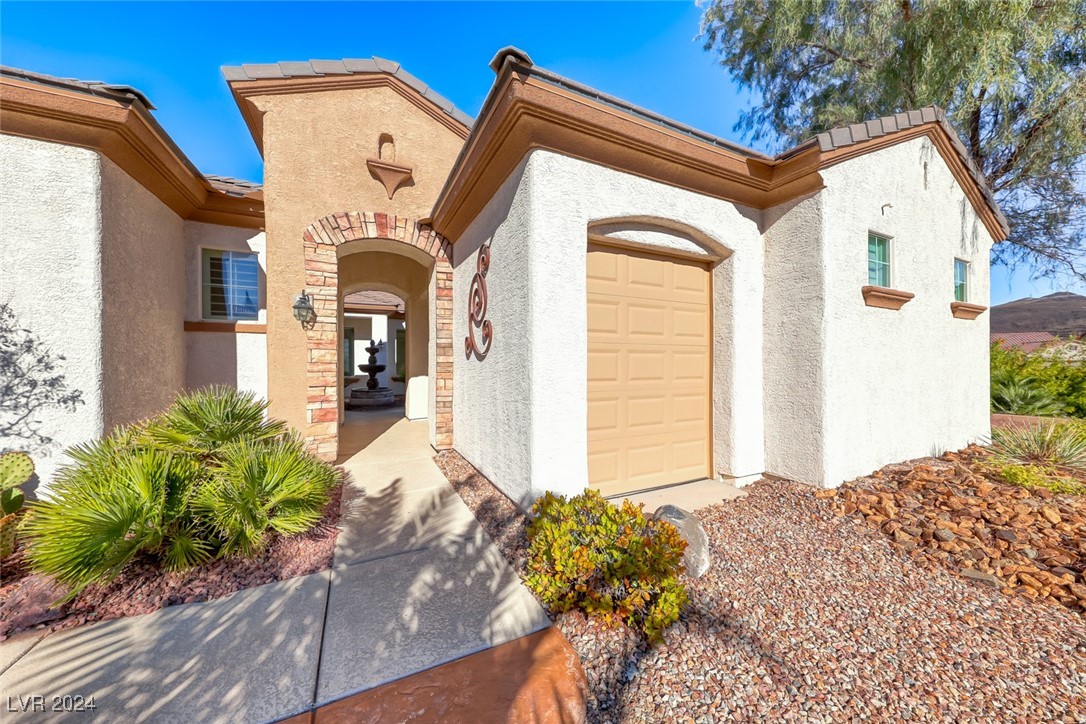 2288 Otter Rock Avenue, Henderson, Nevada image 3