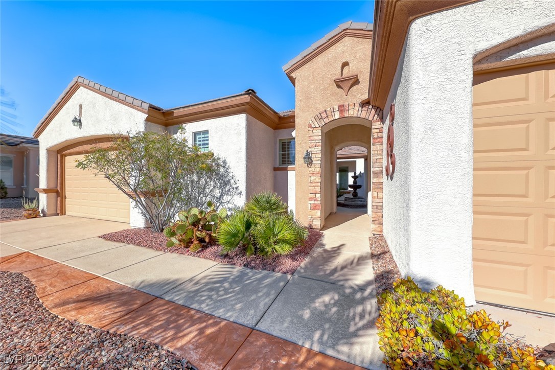 2288 Otter Rock Avenue, Henderson, Nevada image 2