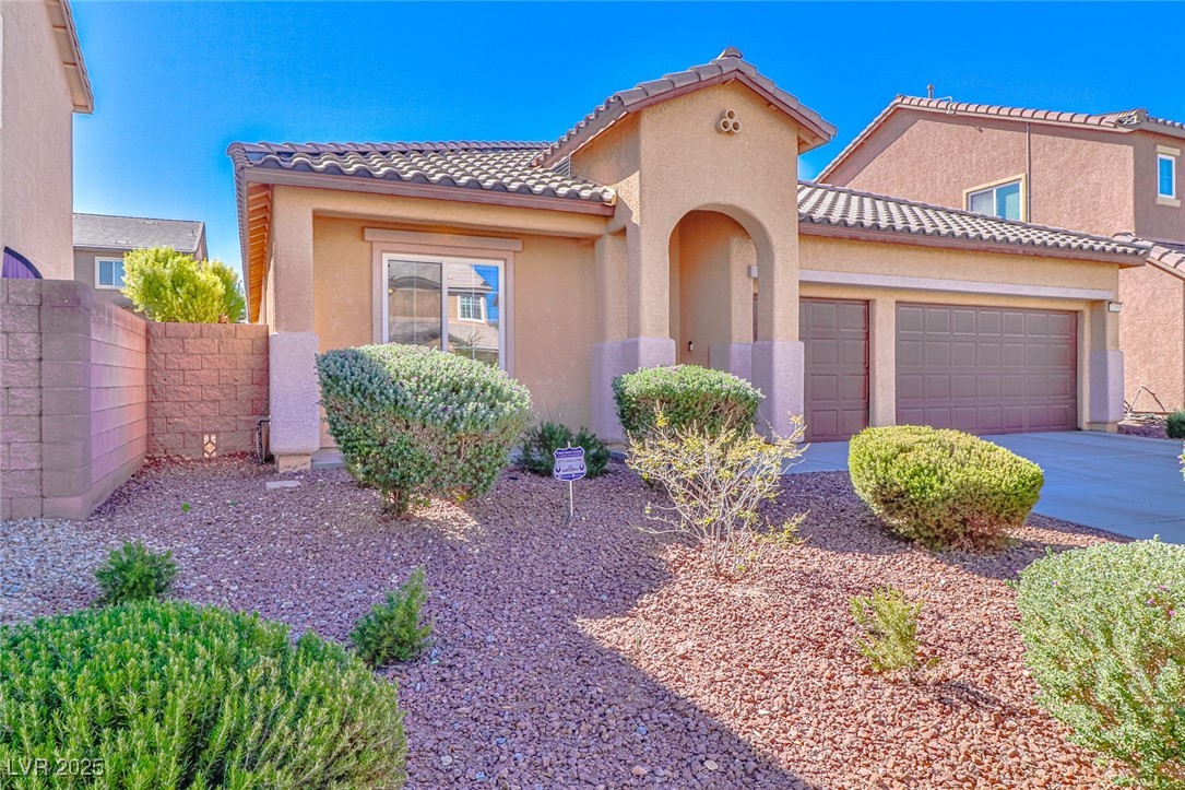 Properties 2 1109 Barron Creek Avenue