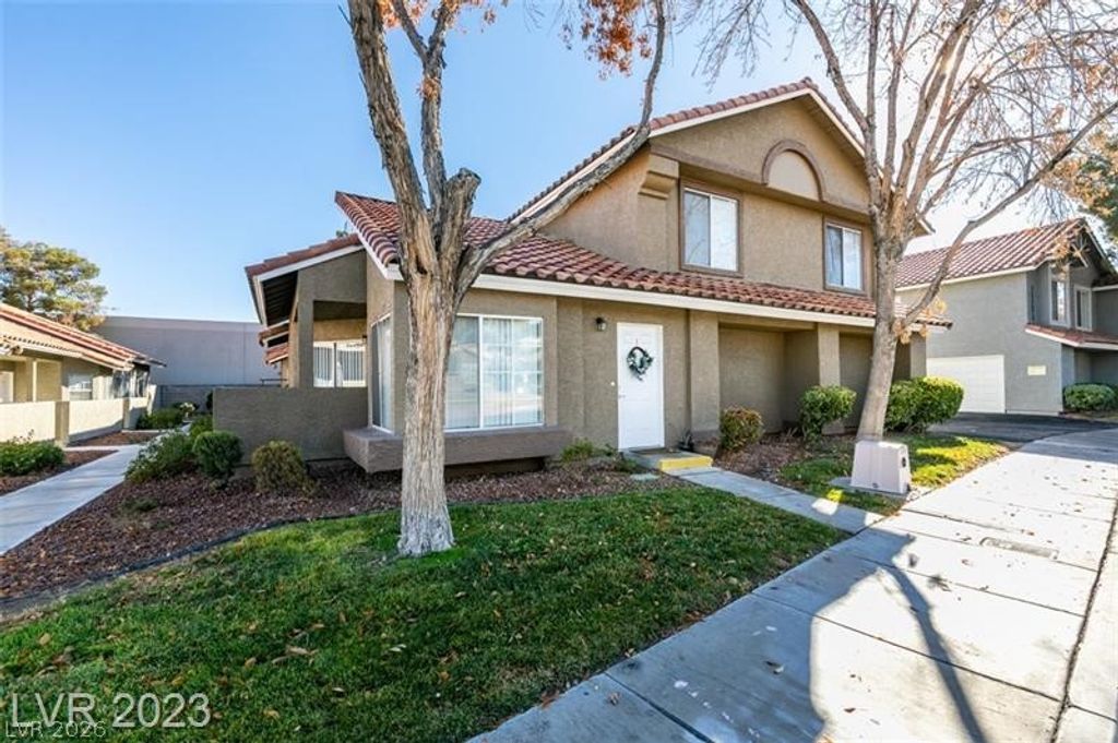 Photo of 1308 Sunblossom Street, Las Vegas, NV 89128 (MLS # 2756475)