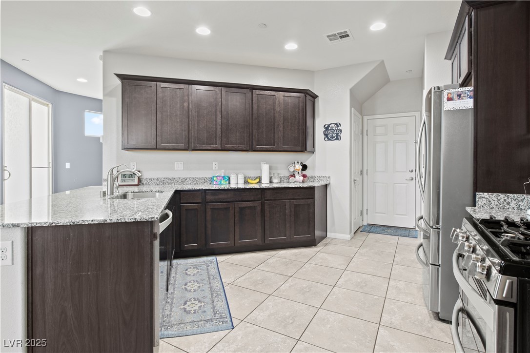 1266 Smokey Valley Lane, Henderson, Nevada image 9