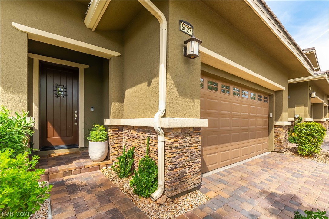 5627 Granollers Drive