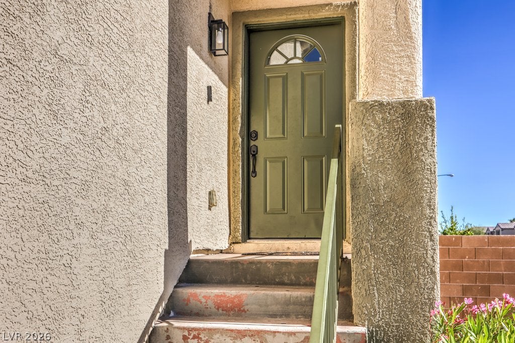 3592 Gloucester Gate Street