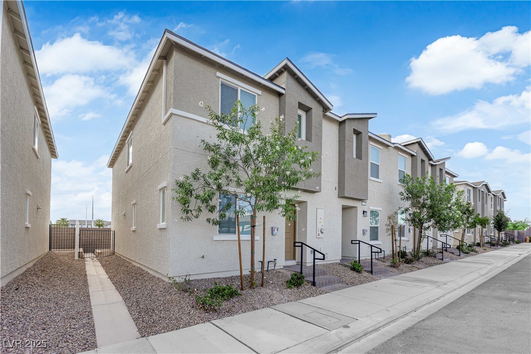 2953 White Selzter Court