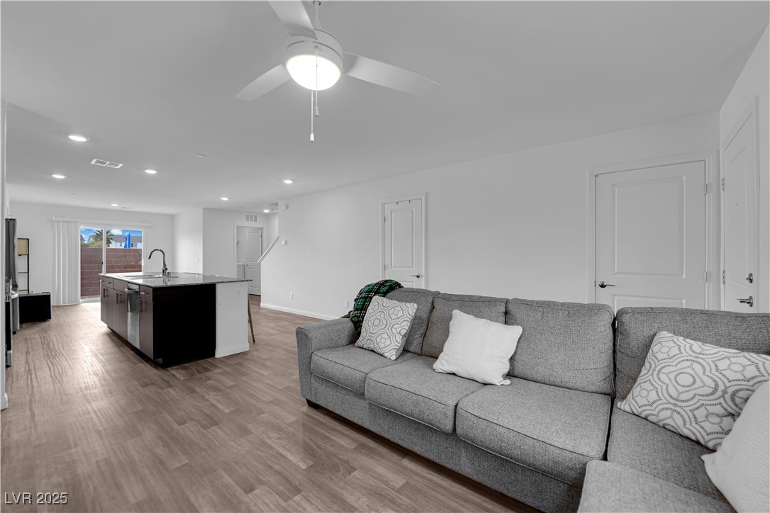 2953 White Selzter Court