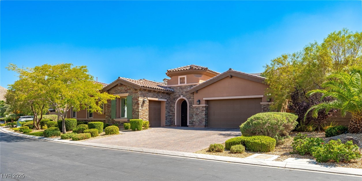 47 GRAND MASTERS Drive